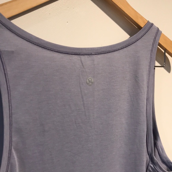 COPY - Lululemon Watch me Flip Tank - Picture 6 of 7